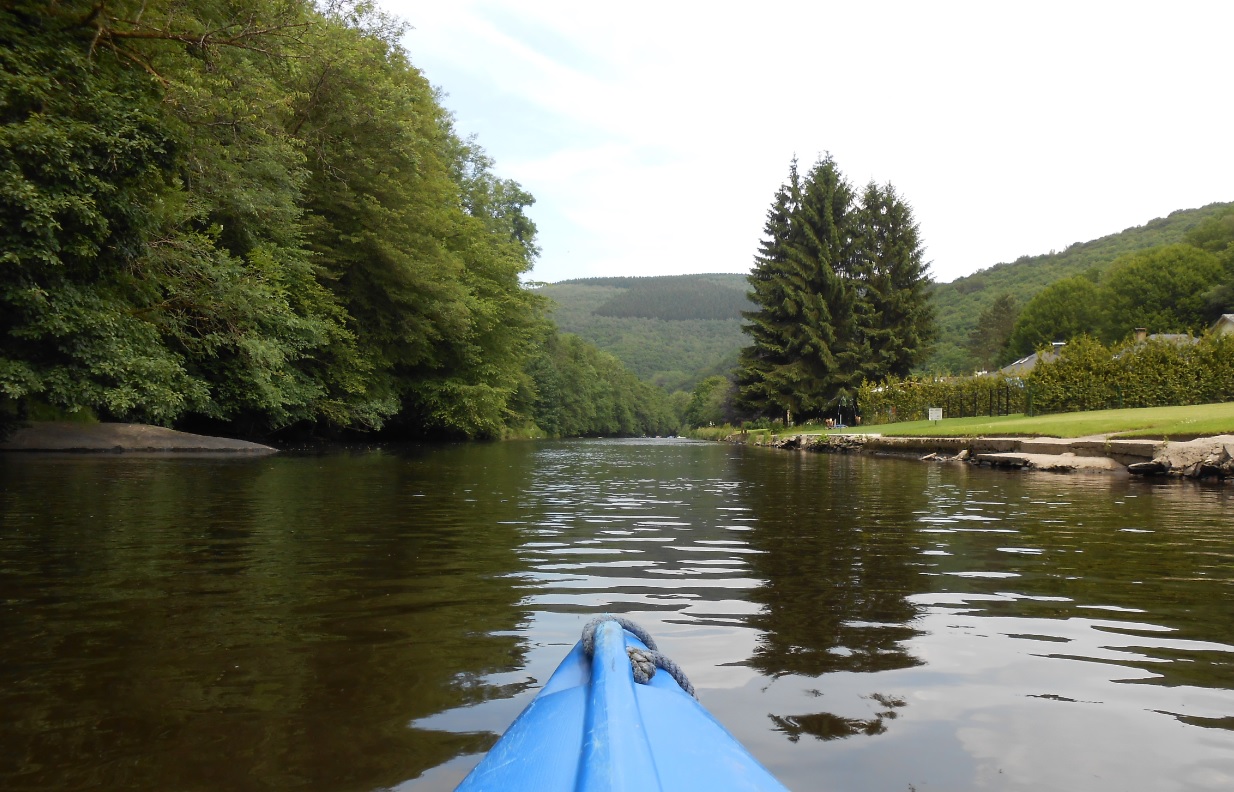 Kajak auf der Ourthe in Belgien