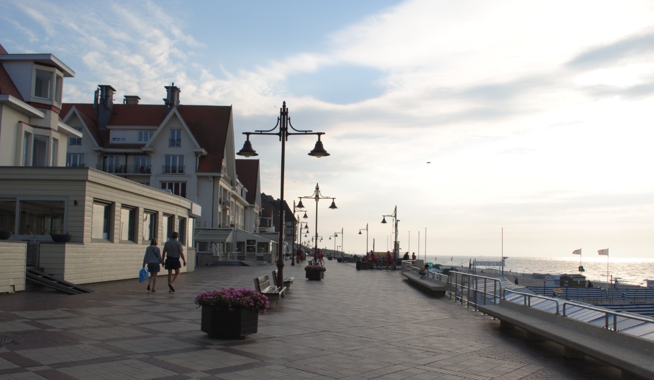 Strand in De Haan in Belgien